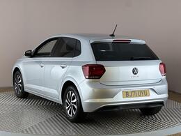Volkswagen Polo BJ71UYU