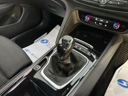 Vauxhall Insignia DS19CWU