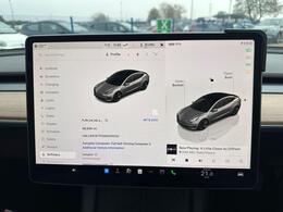 Tesla Model 3 AF72UVV