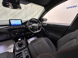 Ford Focus YJ68UAF