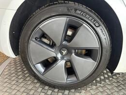 Tesla Model 3 AF72VLG