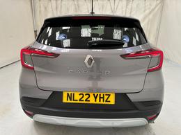Renault Captur NL22YHZ