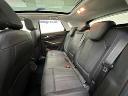 Vauxhall Grandland X FE19SZZ