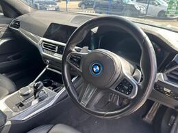 BMW 3 Series YG22XKL