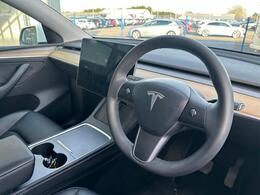 Tesla Model Y GJ72RNV