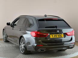 BMW 5 Series YJ19VDG
