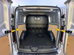 Ford Transit Custom AE68KZD