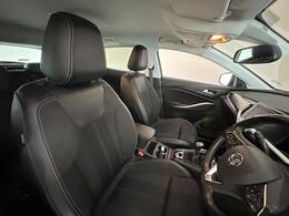 Vauxhall Grandland HJ23RYG