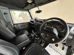 Land Rover Defender 90 GF65NXH