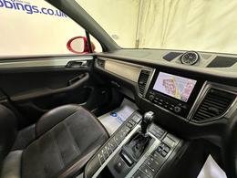 Porsche Macan AF17MLL