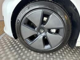 Tesla Model 3 AF72VMM