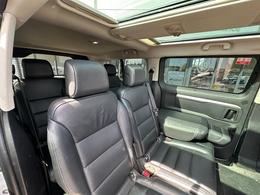 Vauxhall Vivaro Life Electric LL72ZWD