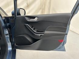 Ford Fiesta YR72VJP