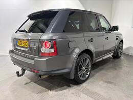 895cc7e307434b928bb6a5d9e0d1af59