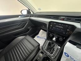 Volkswagen Passat YE70PYB