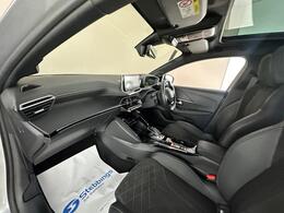 Peugeot E-208 EX71WCM