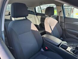 Vauxhall Insignia VO71HRG