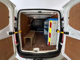 Ford Transit Custom MA71VUM