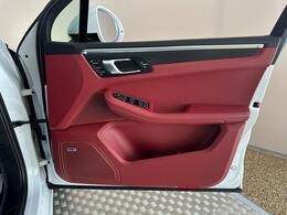 Porsche Macan AP24DWK