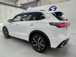 Volkswagen Tiguan VO74SPU