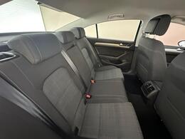 Volkswagen Passat RV20OSR