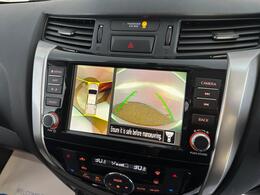 Nissan Navara BK70YHX