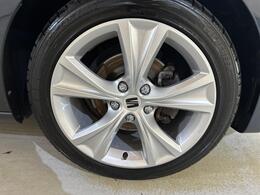 SEAT Leon PX70XZD