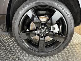 Land Rover Defender 90 WG25BLZ