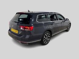 Volkswagen Passat YE70UZH