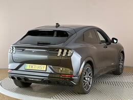 Ford Mustang Mach-E YM71HSY