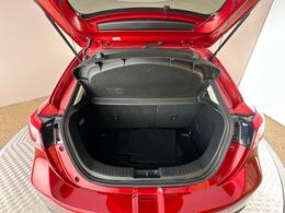 Mazda Mazda2 YN69MYD