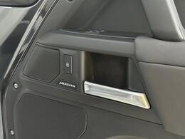 Land Rover Defender 110 FJ25GUH