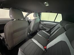 Volkswagen Golf SM69RDY