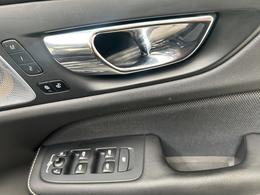 Volvo S60 YJ69VFT