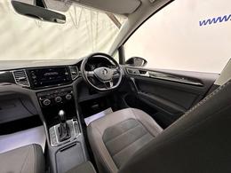 Volkswagen Golf SV LR69XWM