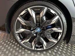 BMW i5 AO25HRK