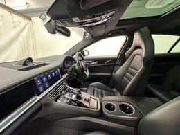 Porsche Panamera LN69UYK