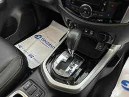 Nissan Navara HJ68GNU