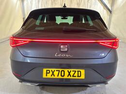 SEAT Leon PX70XZD