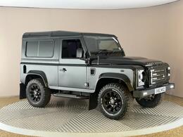 LAND ROVER Defender 90 