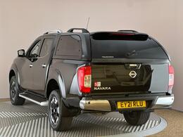 Nissan Navara EY21RLU