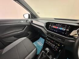 Volkswagen T-Cross AE73YJJ
