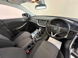 Vauxhall Grandland X SK68DMY
