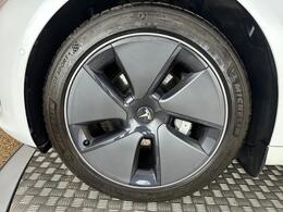 Tesla Model 3 AF72VOA