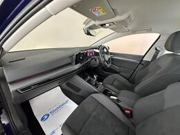 Volkswagen Golf VE22WDV