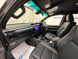 Toyota Hilux H111LUX
