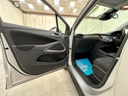 Vauxhall Crossland X DY68FNT