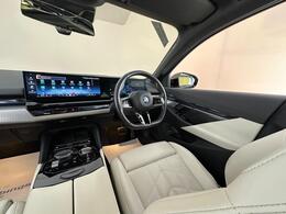 BMW i5 AO25HRK