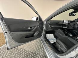 Peugeot E-208 EX71WCM