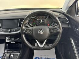 Vauxhall Grandland X DN70HKY
